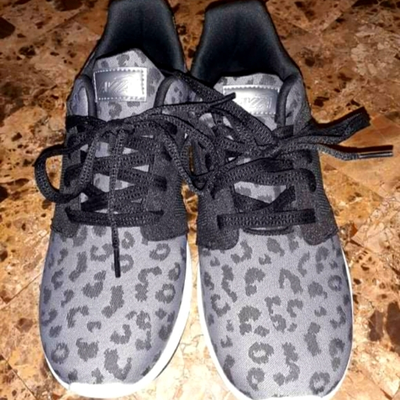 avia leopard sneakers